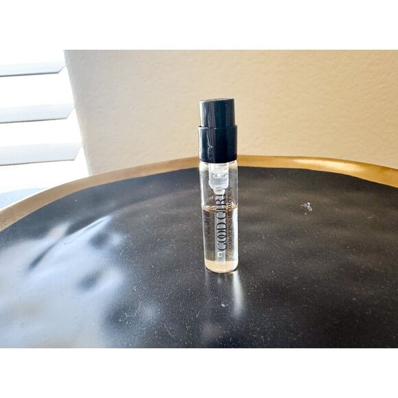 Good Girl Eau De Parfum Sample - Picture 1 of 2